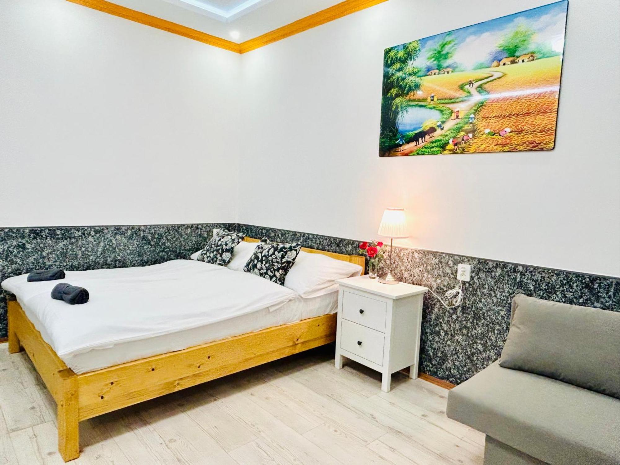 Modern Spacious Apartment In Center Praha Bagian luar foto